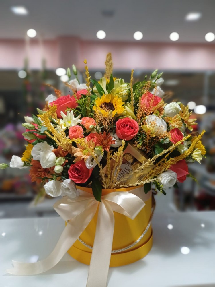 Box de Flores com Chocolates 